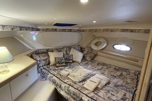 35ft Carver Yacht For Sale