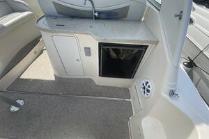 Photo 3829249 for 2000 Rinker Fiesta Vee 340  