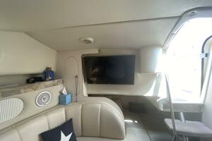 Photo 3829274 for 2000 Rinker Fiesta Vee 340  