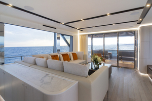 2024 Astondoa AS8 Flybridge thumbnail 18