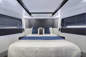 2024 Astondoa AS8 Flybridge thumbnail 28