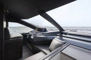 2024 Astondoa AS8 Flybridge thumbnail 22