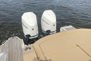 Photo 3832783 for 2023 Sea Ray 310 SLX OB  