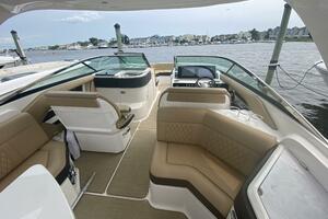 Photo 3832790 for 2023 Sea Ray 310 SLX OB  
