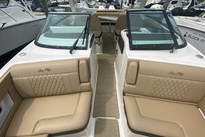 Photo 3832821 for 2023 Sea Ray 310 SLX OB  