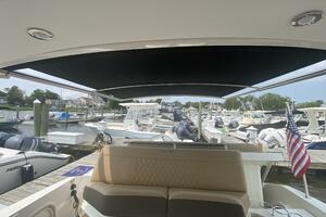 Photo 3832813 for 2023 Sea Ray 310 SLX OB  