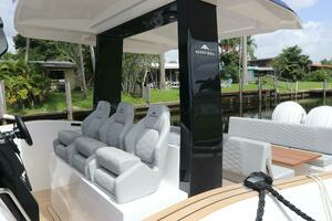 2024 Astondoa 377 Coupe Outboard thumbnail 24