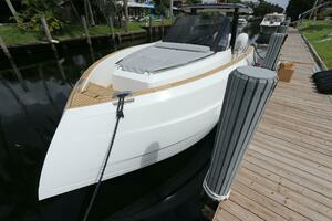2024 Astondoa 377 Coupe Outboard thumbnail 9