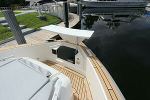 2024 Astondoa 377 Coupe Outboard thumbnail 12