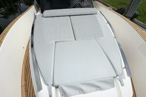 2024 Astondoa 377 Coupe Outboard thumbnail 16