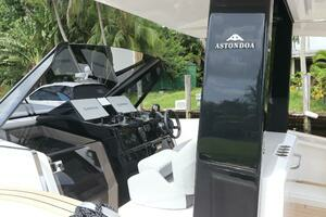 2024 Astondoa 377 Coupe Outboard thumbnail 19