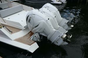 2024 Astondoa 377 Coupe Outboard thumbnail 34