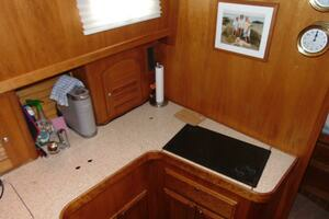 2004 Sabre Flybridge thumbnail 12