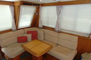 2004 Sabre Flybridge thumbnail 10