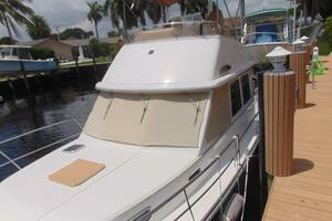 2004 Sabre Flybridge thumbnail 5