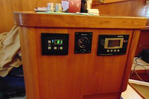 2004 Sabre Flybridge thumbnail 18