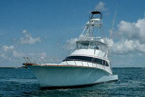 Maximus 2017 Weaver Custom Sportfish Yacht For Sale in Lighthouse Pointe FL