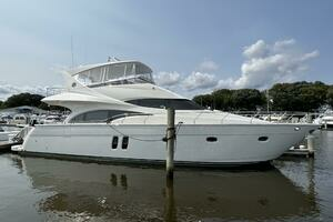  2008 Marquis 59 Fly Bridge - Markham Edition Yacht For Sale in Old Saybrook CT