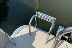 25ft Avalon Yacht For Sale