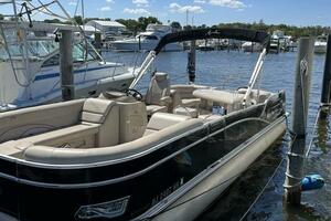 25ft Avalon Yacht For Sale