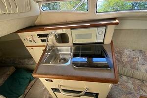 23ft Bayliner Yacht For Sale
