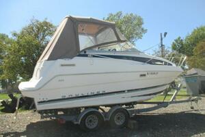 23ft Bayliner Yacht For Sale