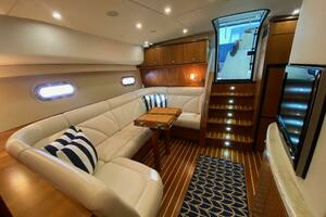 2009 Tiara Yachts 4300 Sovran thumbnail 7