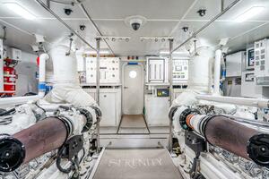 Serenity 116ft Lazzara Yachts Yacht For Sale