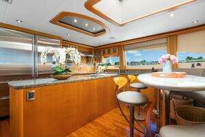 2008 Lazzara Yachts 116 thumbnail 20