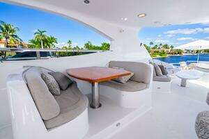 2008 Lazzara Yachts 116 thumbnail 71