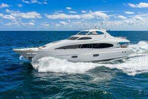 2008 Lazzara Yachts 116 thumbnail 4