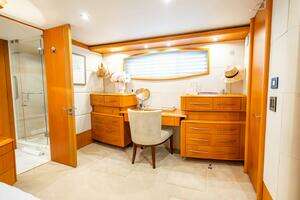 2008 Lazzara Yachts 116 thumbnail 32