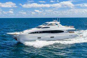 2008 Lazzara Yachts 116 thumbnail 1