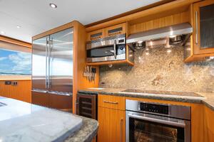 Serenity 116ft Lazzara Yachts Yacht For Sale