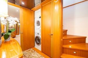 Serenity 116ft Lazzara Yachts Yacht For Sale