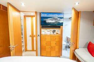 2008 Lazzara Yachts 116 thumbnail 40