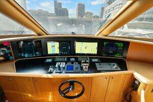 2008 Lazzara Yachts 116 thumbnail 27