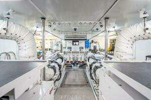 2008 Lazzara Yachts 116 thumbnail 82