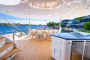 2008 Lazzara Yachts 116 thumbnail 55
