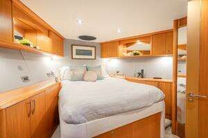 2008 Lazzara Yachts 116 thumbnail 39