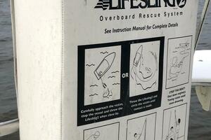 Photo 3866679 for 1999 Catalina 320  