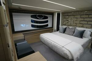 2016 Pershing 70 thumbnail 11