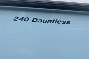 Photo 3868062 for 2017 Boston Whaler 240 Dauntless  