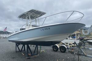 Photo 3868059 for 2017 Boston Whaler 240 Dauntless  