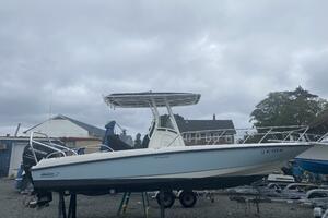 Photo 3868058 for 2017 Boston Whaler 240 Dauntless  