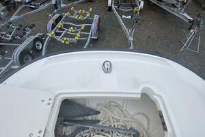 Photo 3868080 for 2017 Boston Whaler 240 Dauntless  