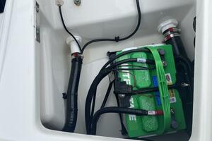 Photo 3868085 for 2017 Boston Whaler 240 Dauntless  