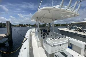 2006 Intrepid 370 thumbnail 11