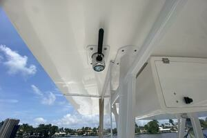 2006 Intrepid 370 thumbnail 30