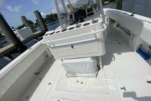 2006 Intrepid 370 thumbnail 16